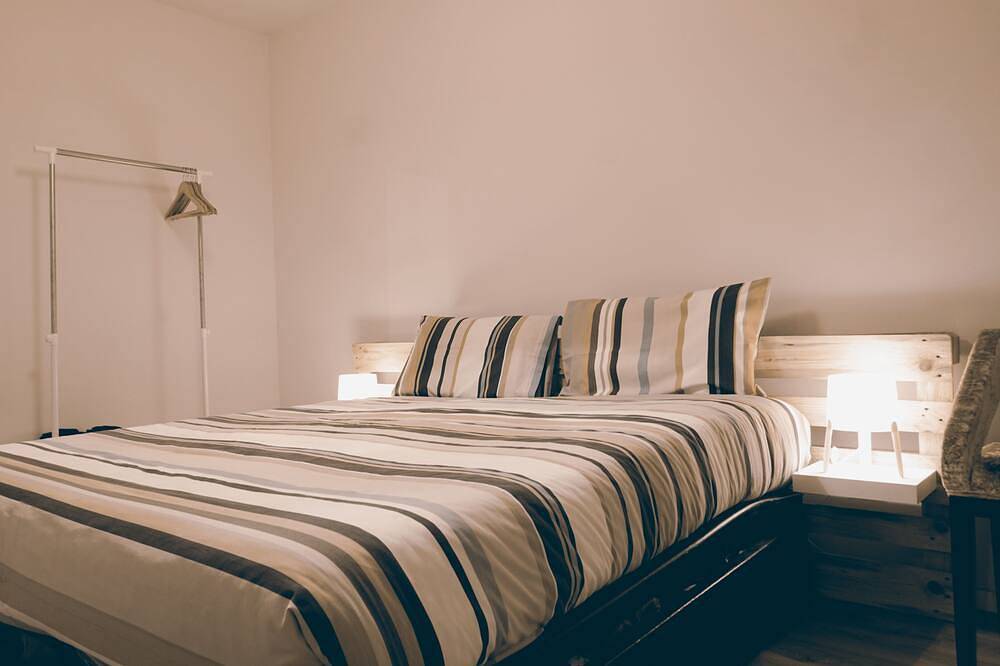 Cozy Double Room in The Best European Destination in Porto, Porto District