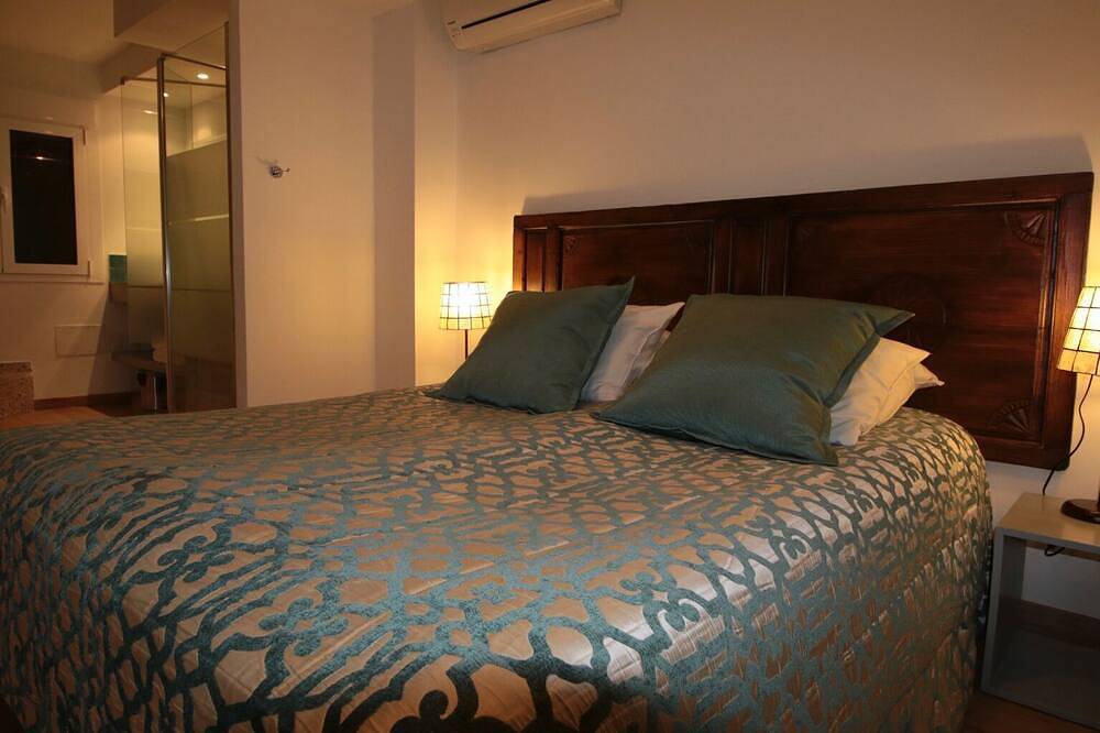 ¡Preciosa casita para 2 personas, terraza en la azotea, a 10 minutos de la playa in Ojén, Sierra de las Nieves