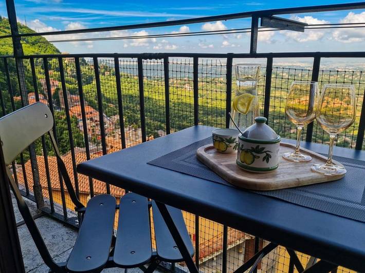 Appartamento per 4 persone, con balcone e panorama a Rocca di Papa