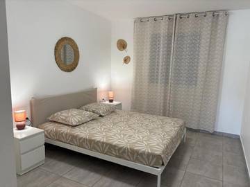 Gîte pour 2 personnes, avec terrasse et vue, animaux acceptés dans Plage de Saint-Félix