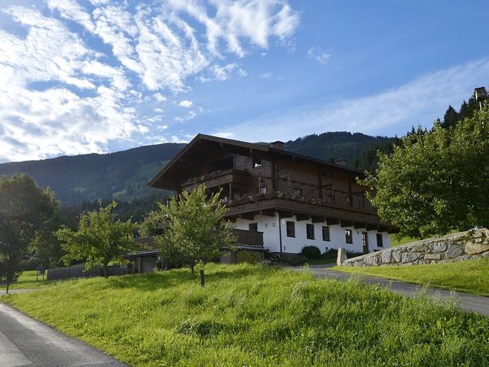 Ferienhaus für 18 Personen, mit Balkon und Sauna