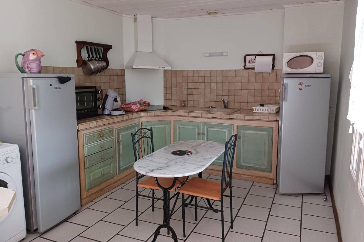 Two-Bedroom Villa in Saint-Pierre-de-Buzet, Région de Nérac