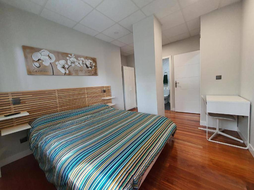 Single Room - Disability Access in Bilbao, Biskaje