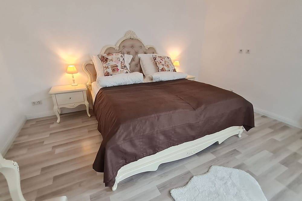 Ganze Wohnung, 1 bedroom apartment in cleebronn in Cleebronn, Kraichgau