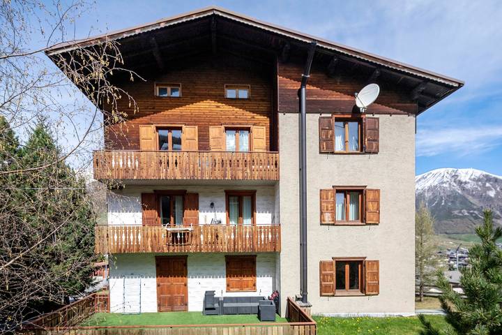 Appartamento 1 Giardino in Comune e Wi-Fi in Teola, Livigno