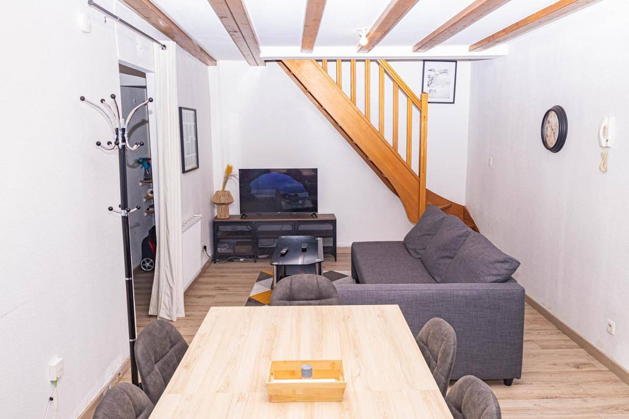 Appartement entier, Three-Bedroom Apartment in Montélimar, Région de nyons