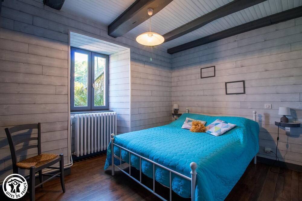 Auvergne farmhouse - Tauves in La Tour-d'Auvergne, Volcans d'Auvergne Regional Nature Park