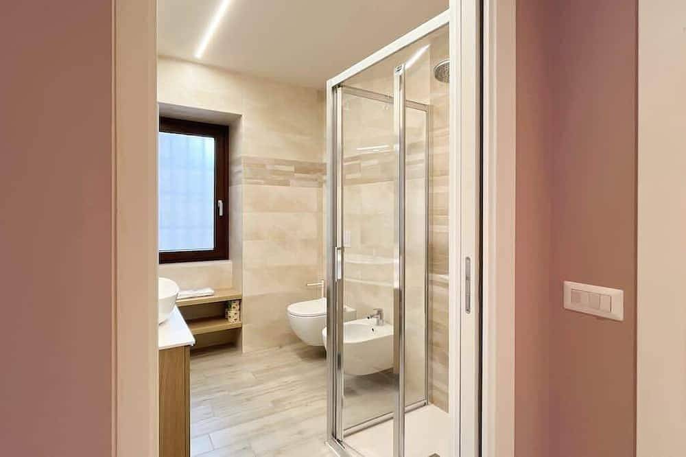 Ganze Wohnung, Gio House - Affitti Brevi Italia in Onno (Oliveto Lario), Oliveto Lario