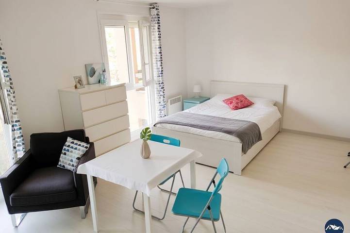 Apartamento entero, Elegante Studio en el centro de Ferney-Voltaire in Ferney-Voltaire, Gex