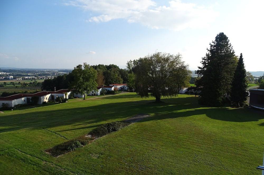 Ganze Wohnung, Schönes 1-Zimmer Appartement mit Bergsicht und Hallenbad in Oberteuringen, Region Bodensee-Oberschwaben