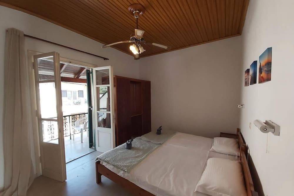 Geheel appartement, 5 minutes from the main beach and Sidari main street in Sidari, Corfu