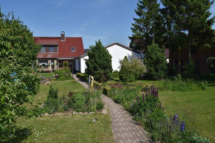 Holiday apartment for 4 people, with terrace and garden as well as pool - 1