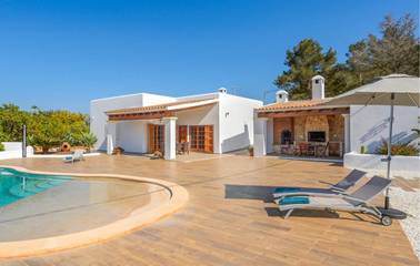 Finca in Santa Eulària des Riu, Ibiza Osten für 4 