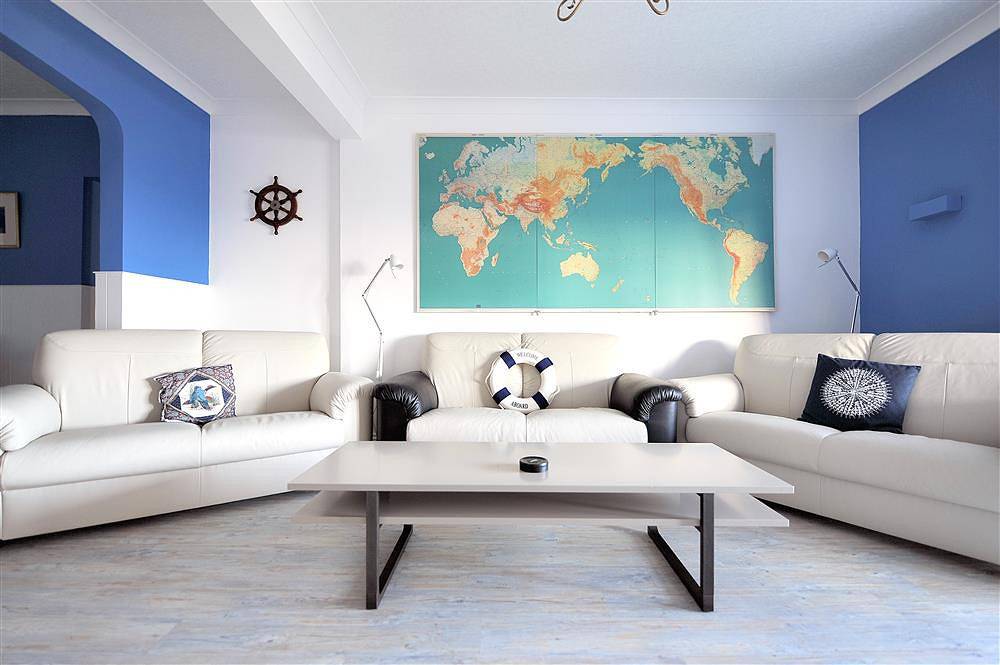 Entire apartment, 1 Harbour Heights in Lyme Regis, Dorset