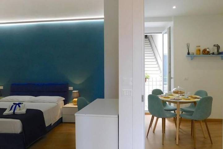 Entire apartment, B&B La Maison del Borgo | Double room with balcony in Spiaggia di Levante, Rodi