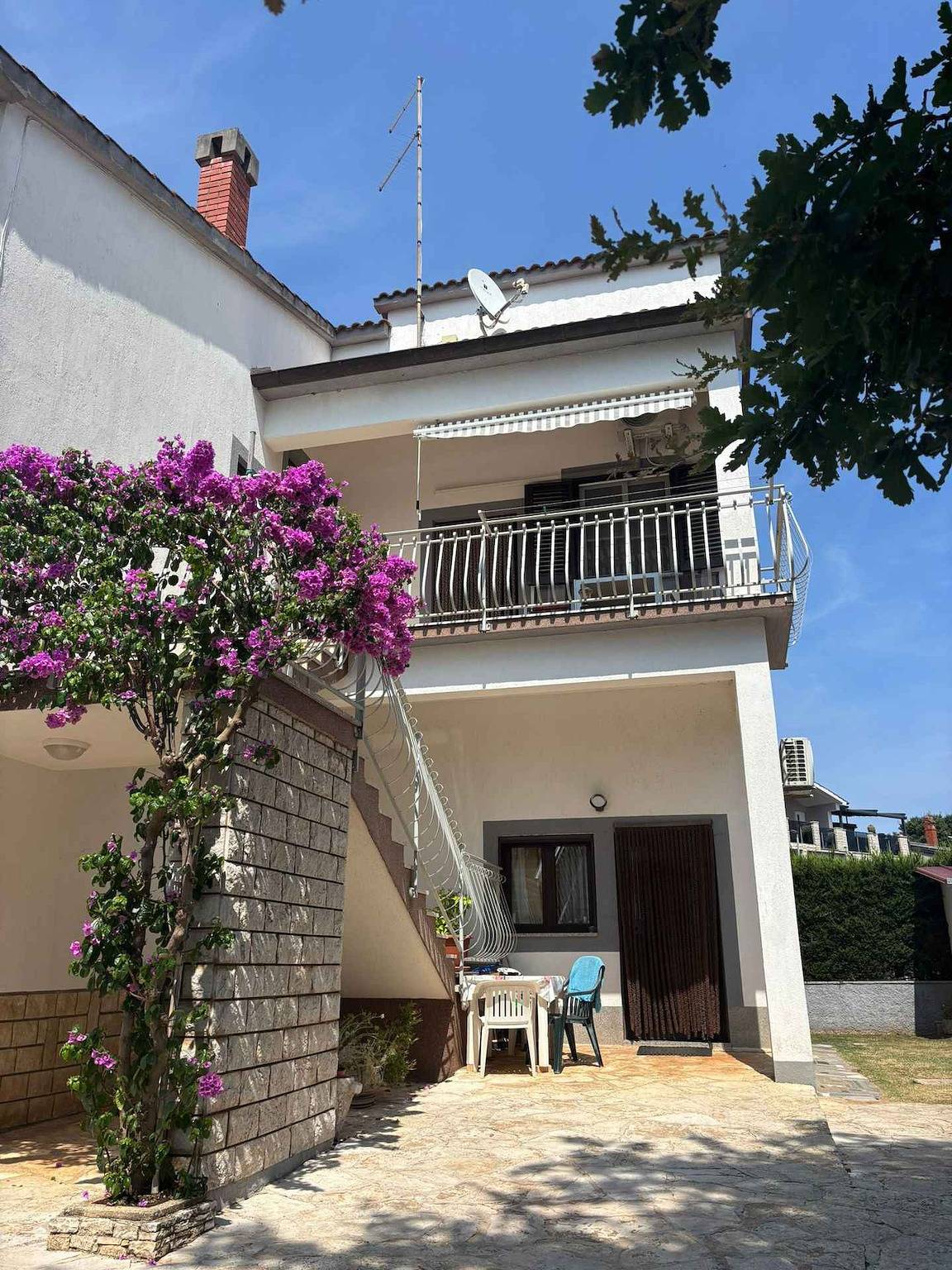 Appartement de vacances entier, Appartement de vacances dans un environnement calme avec jardin  in Medulin City, Medulin