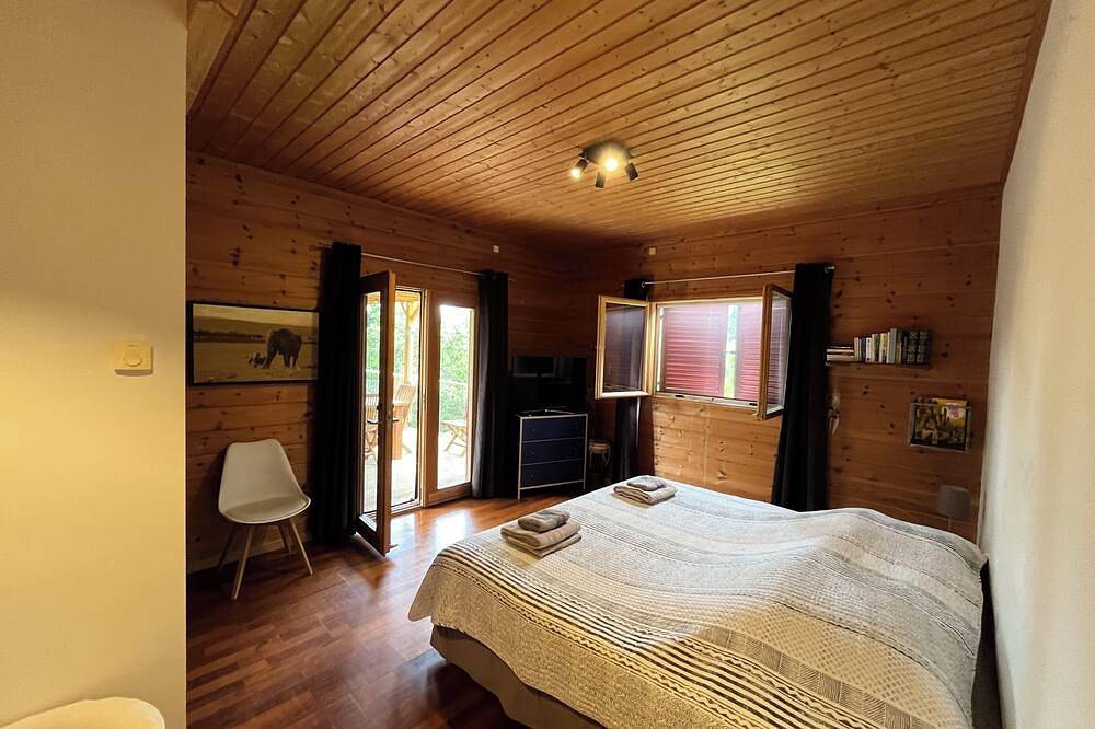 Prachtige houten huis met zwembad en jacuzzi in Tourrettes-sur-Loup, Cannes regio