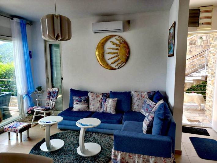 Gîte pour 6 personnes, avec vue et jardin dans Risan - 4