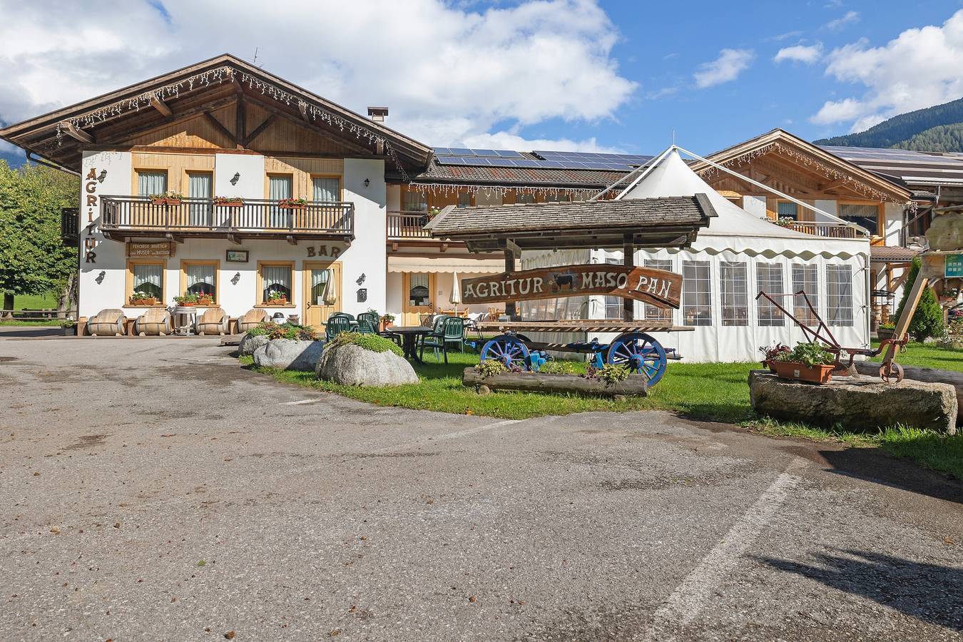 Habitación 'Camera Doppia N 3' con vistas a la montaña, jardín compartido y Wi-Fi in Caderzone, Adamello-Presanella