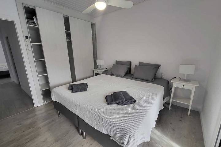 Charming villa with swimming pool, very well equipped and 900m from the beach in Torredembarra, Costa Dorada
