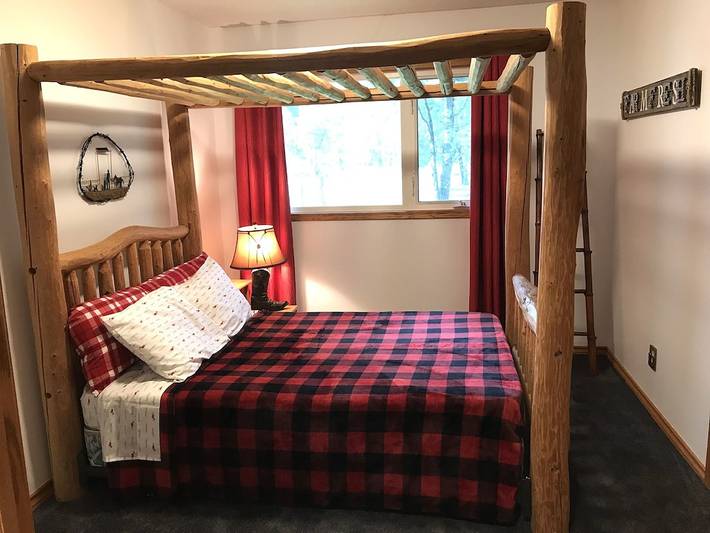 Ferienhaus für 4 Personen, mit Garten in Alberta