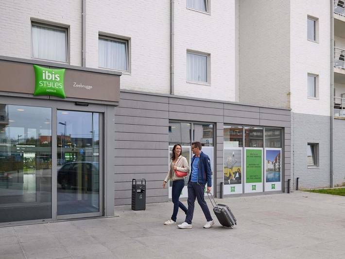 Hôtel pour 2 personnes, avec Terrasse et Jardin ainsi que Bassin pour enfant et Piscine