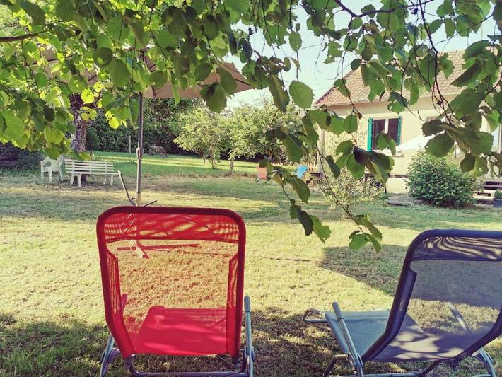 Location de vacances pour 6 personnes, avec terrasse et jardin à Couleuvre - 2