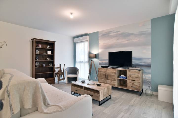 Location de vacances pour 6 personnes, avec terrasse à Matignon