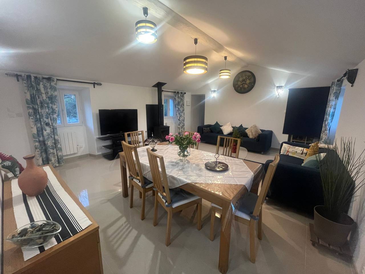 Appartement entier, Oberseite der Villa Les Tilleuls in Carros, Région de Cannes