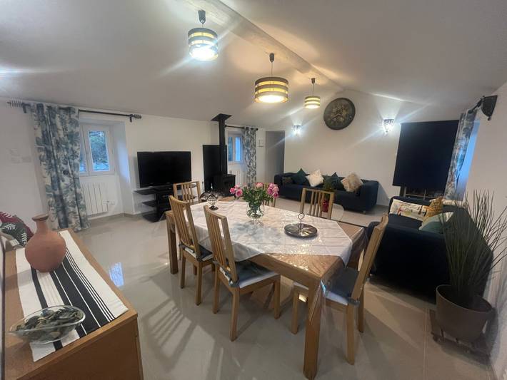 Appartement entier, Oberseite der Villa Les Tilleuls in Carros, Côte méditerranéenne (France)