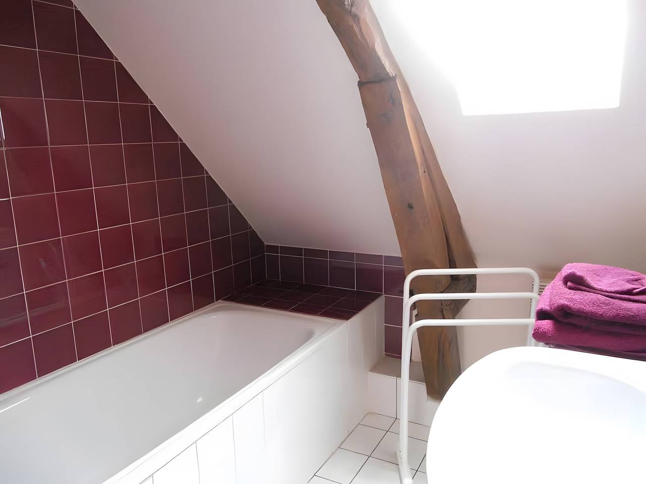 Bed and Breakfast 'Chambre Camélia' with Shared Garden and Air Conditioning in Saint-Denis-lès-Martel, Lot