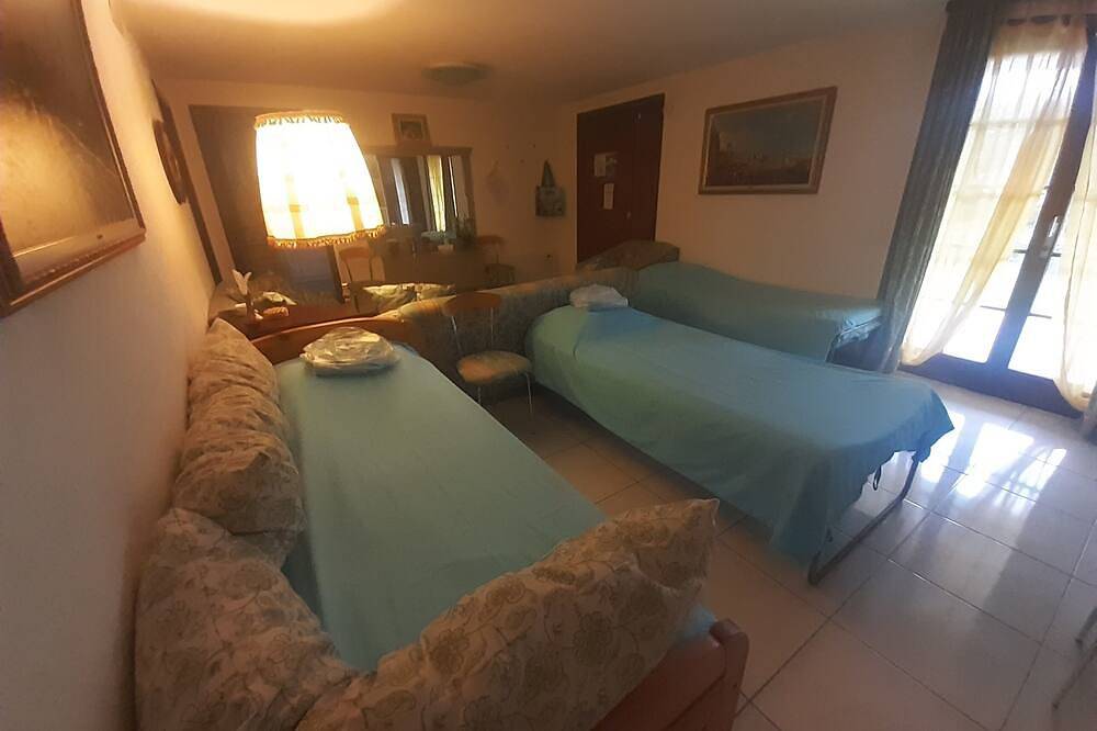 Ganze Wohnung, Vacation home 1 minut lake, with parking pay per reservation  in Clarens (Genf), Montreux