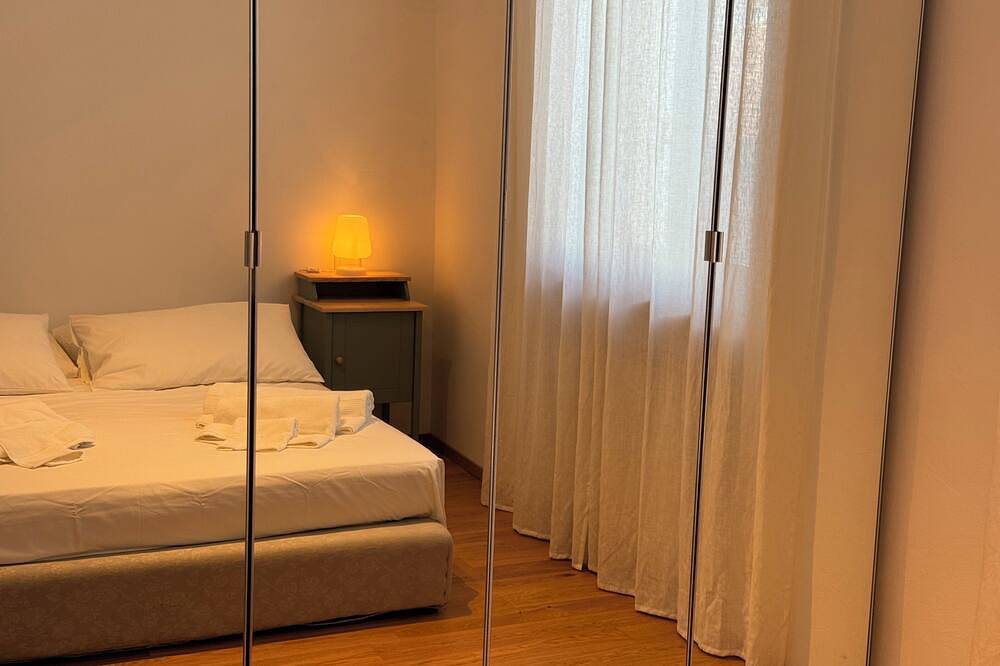 Apartamento entero, Comfort Stay ★★★★★ 86sqm with 2 bathrooms, Wifi and smart Tv near Milan/Mxp/Rho fiera in Legnano, Provincia de Milan