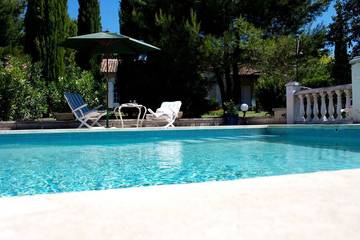 Maison De Vacances pour 10 Personnes dans Lacoste, Parc naturel régional du Luberon, Photo 4
