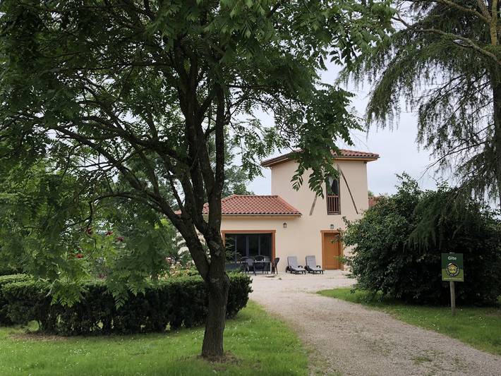 Gîte pour 4 personnes, avec jardin et terrasse