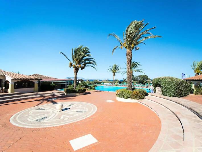 Ferienwohnung, mit Terrasse und Garten sowie Pool in Lu Miriacheddu