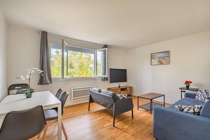 Gîte pour 6 personnes, avec terrasse à Sceaux - 2