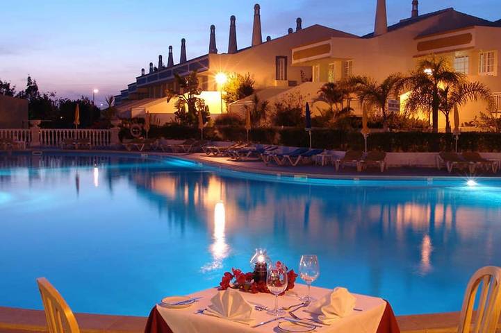 Ferienhaus für 6 Personen, mit Pool und Terrasse - 1