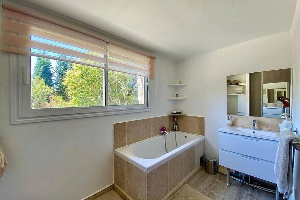 Charming villa with swimming pool in Le Rouret in Le Rouret, Cannes region