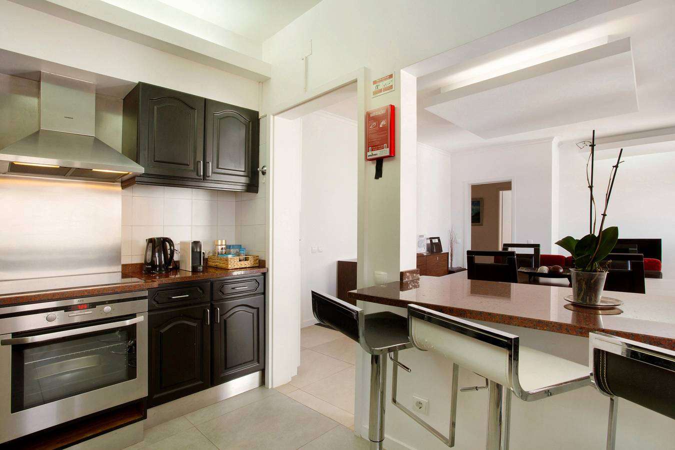 Entire apartment, Apartment 'Funchal Centre Bliss - Soulful Stays' with Sea View, Shared Terrace and Wi-Fi in Funchal (Santa Maria Maior), Madeira