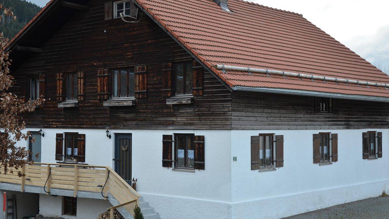 Geheel vakantieappartement, Vakantieappartement voor 8 personen met tuin in Nesselwang, Zwaben (Bayern)