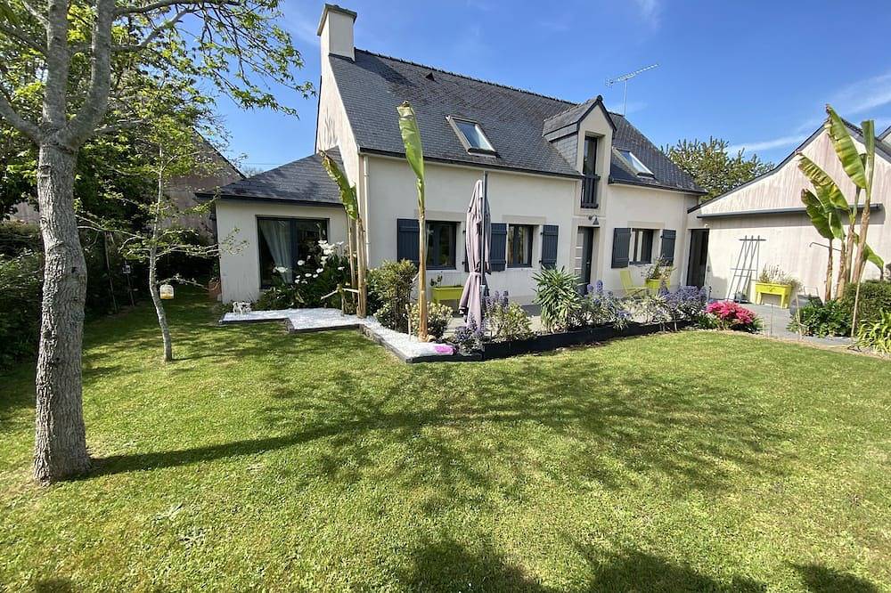 Agreable Maison De 4 Chambres Pour 2 à 6 Personnes in La Forêt-Fouesnant, Côte de Cornouaille