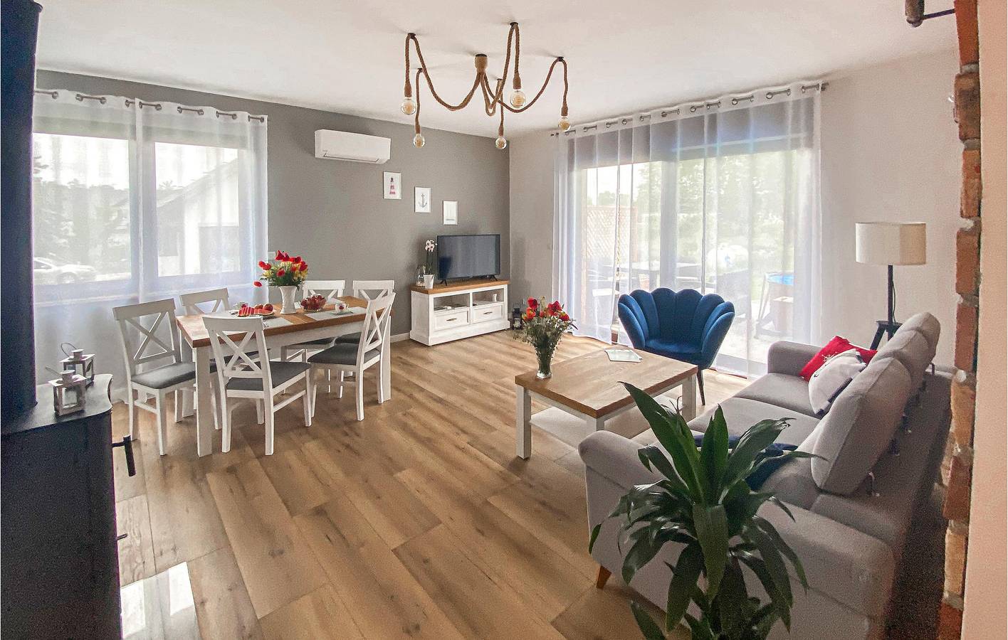 Ferienhaus für 7 Personen mit Pool in Wisełka, Stettiner Haff