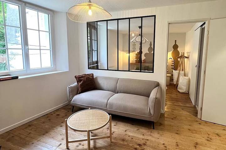 Ganze Wohnung, New apartment - 55m2 - \"Nid d'argile\" 700m from the spa in Salins-les-Bains, Französischer Jura