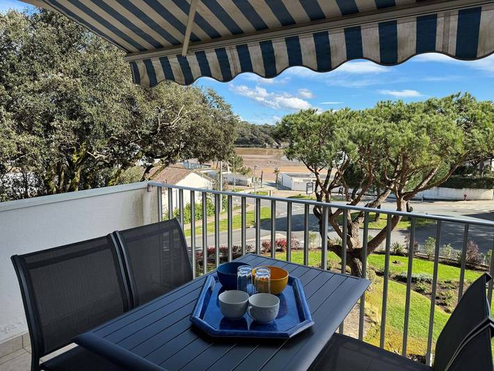 Ferienwohnung für 2 Personen, mit Balkon und Terrasse in La Palmyre