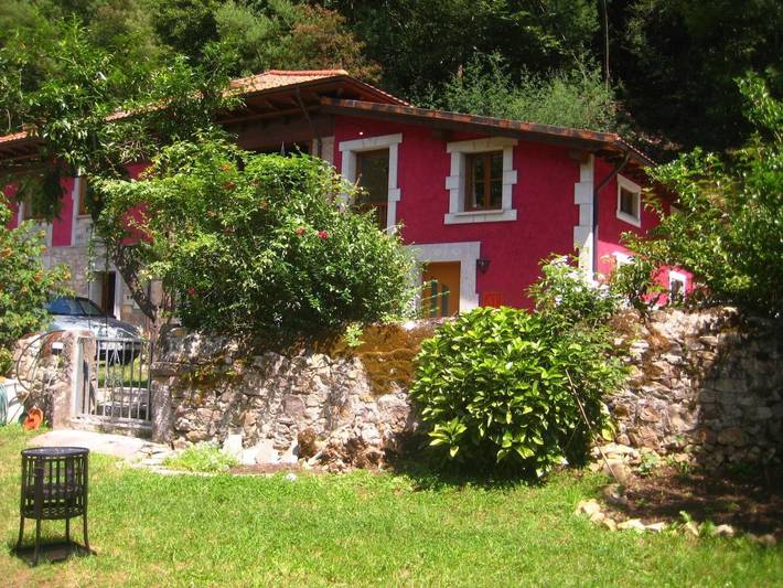 Apartamento para 4 personas, con jardín en Cangas de Onís