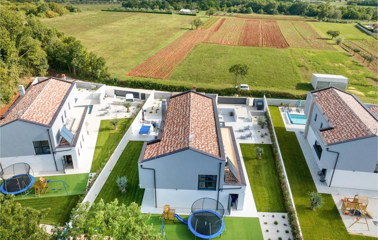 Ferienhaus für 9 Personen, mit Terrasse und Pool in Barban - 2