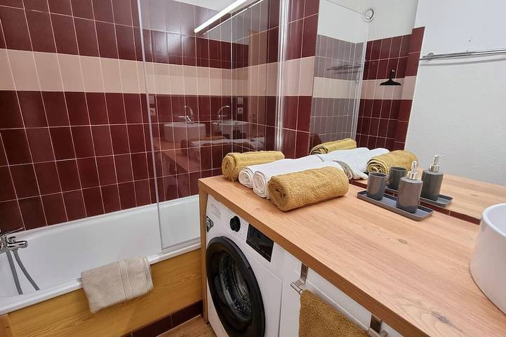 Appartement entier, Appartement magnifique vue Mer/clim/parking/wifi in Cap d'Agde, Agde