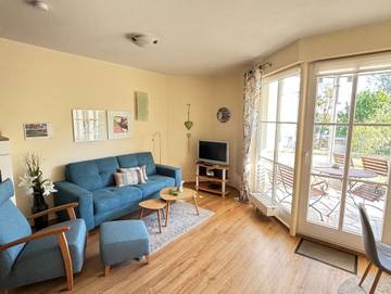 Ferienwohnung für 2 Personen, mit Seeblick und Terrasse, kinderfreundlich in Waren (Müritz)