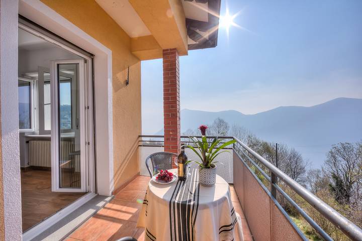 Ferienwohnung für 4 Personen, mit Balkon und Seeblick - 1